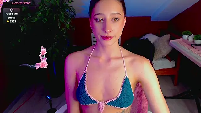 RioEstrella online show from 10-10-25, 02:27