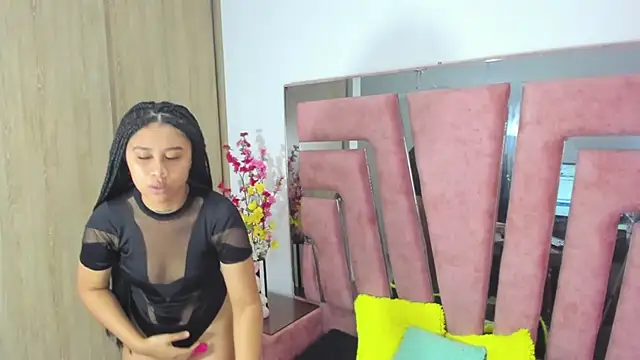 MaraKarly online show from 11-23-25, 06:41