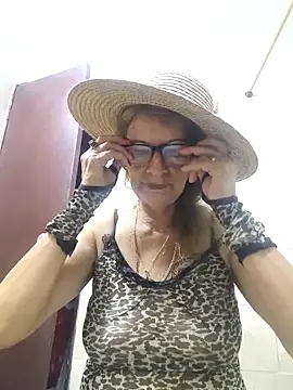 MaryLunne online show from 04-09-26, 11:04