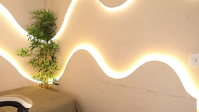 Mystic blue online show from 10-31-25, 01:34