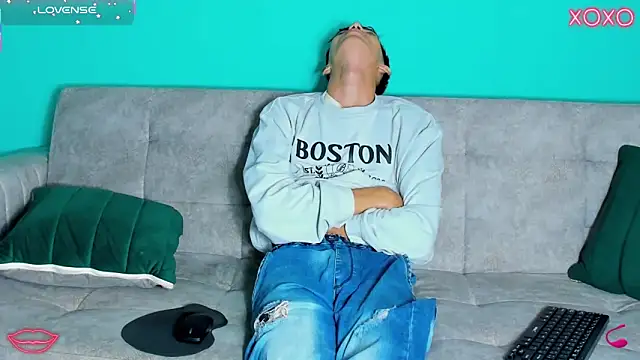 Maikol Ortiz online show from 10-08-25, 12:36