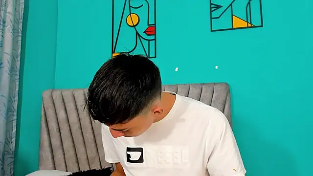 Maikol Ortiz online show from 04-13-26, 12:43