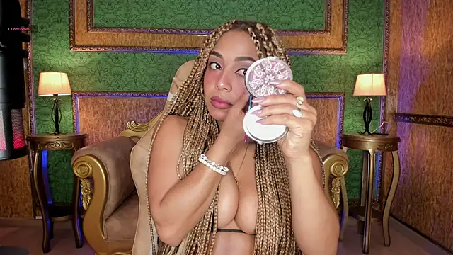 Snapshot of Amarafire chatting on 09-16-25, 12:28 Amarafire online show from 09-16-25, 12:28