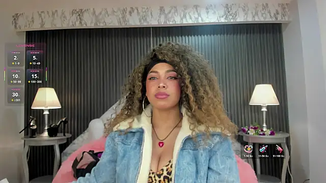 Snapshot of Amarafire chatting on 11-27-25, 12:51 Amarafire online show from 11-27-25, 12:51