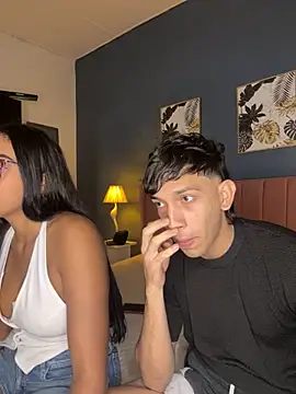 Andres-Andrea1922 online show from 10-01-25, 01:44