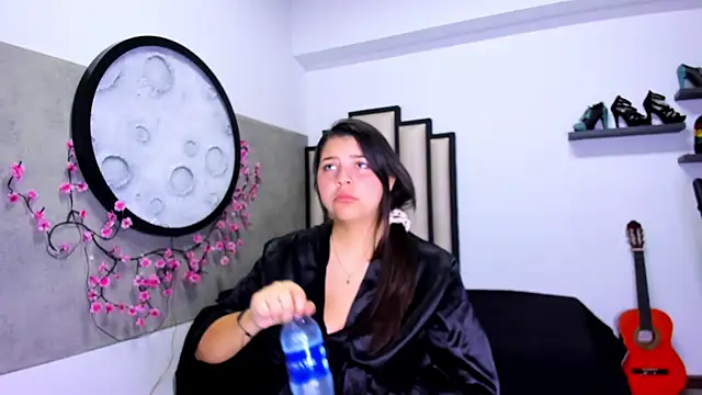 Snapshot of Charlotte-Star chatting on 10-25-25, 09:53 Charlotte-Star online show from 10-25-25, 09:53