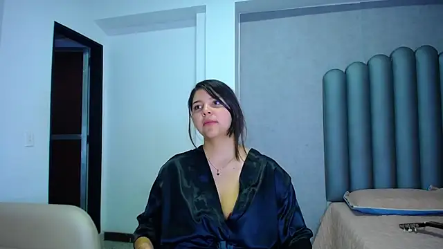 Snapshot of Charlotte-Star chatting on 11-08-25, 09:57 Charlotte-Star online show from 11-08-25, 09:57