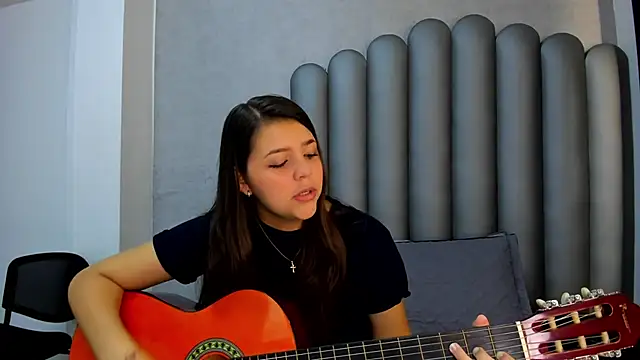 Snapshot of Charlotte-Star chatting on 11-13-25, 09:14 Charlotte-Star online show from 11-13-25, 09:14