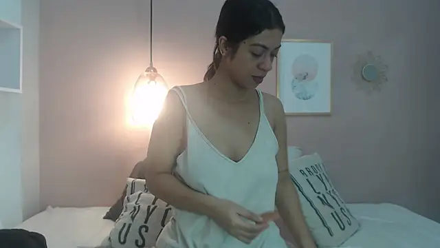 Snapshot of Savannahcruzz chatting on 12-15-25, 12:42 Savannahcruzz online show from 12-15-25, 12:42