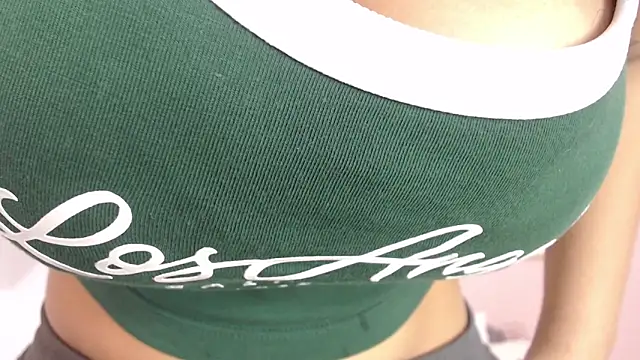 Snapshot of Savannahcruzz chatting on 12-22-25, 12:35 Savannahcruzz online show from 12-22-25, 12:35