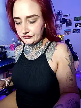 Snapshot of blazed_vixen chatting on 01-16-26, 10:36 blazed vixen online show from 01-16-26, 10:36