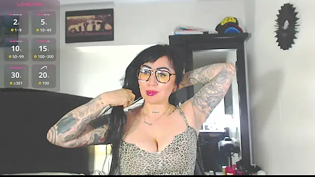 Vicky hotmilf online show from 10-22-25, 11:10