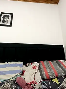 coupledesire18 online show from 10-16-25, 12:11