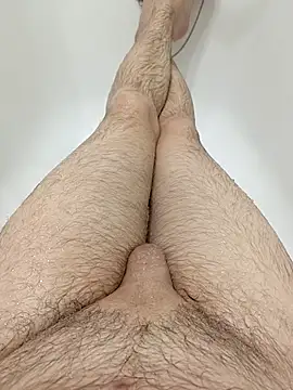 Snapshot of Dmitrii222q chatting on 02-13-26, 07:48 Dmitrii222q online show from 02-13-26, 07:48