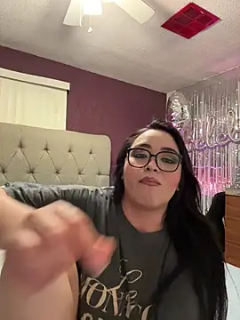 MyHoneyFrida online show from 12-18-25, 03:56