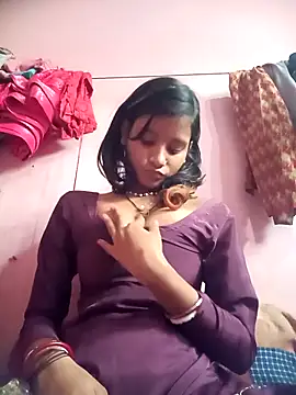 Snapshot of Hot_Mayra_ chatting on 11-01-25, 08:38 Hot Mayra  online show from 11-01-25, 08:38