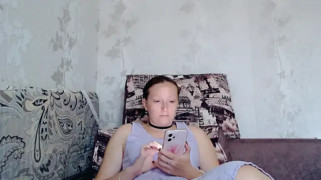 Snapshot of angelllsexy chatting on 09-17-25, 02:52 angelllsexy online show from 09-17-25, 02:52