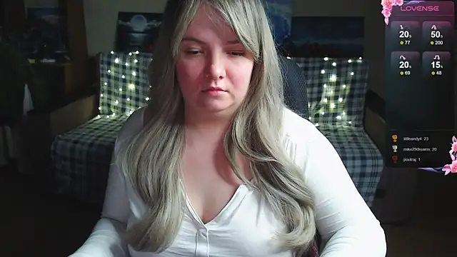 EmillyBones online show from 12-14-25, 11:20