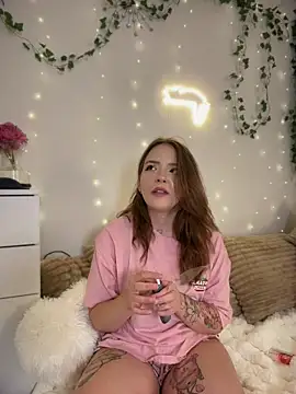 Snapshot of -Meowy- chatting on 05-20-26, 09:43 -Meowy- online show from 05-20-26, 09:43