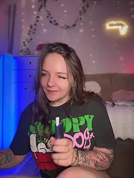 Snapshot of -Meowy- chatting on 07-25-26, 11:13 -Meowy- online show from 07-25-26, 11:13