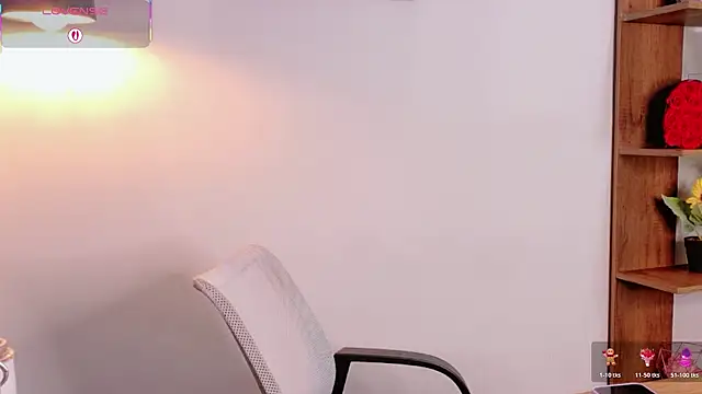 Snapshot of Catalina-Malave chatting on 04-24-26, 12:02 Catalina-Malave online show from 04-24-26, 12:02