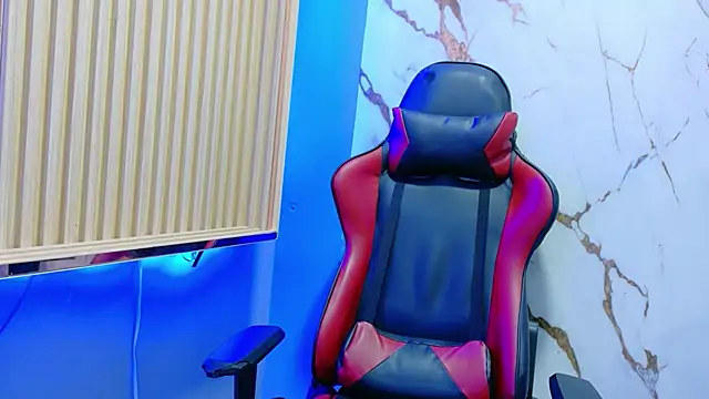LukasJonssS online show from 10-09-25, 07:23
