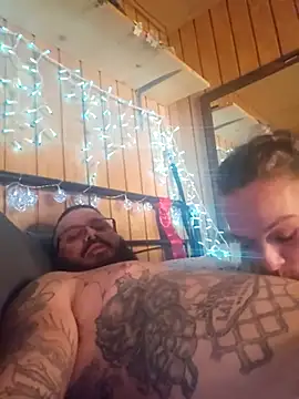 Snapshot of Dirty_D187 chatting on 09-16-25, 06:36 Dirty D187 online show from 09-16-25, 06:36