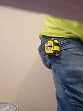 Snapshot of Dirty_D187 chatting on 09-17-25, 01:35 Dirty D187 online show from 09-17-25, 01:35