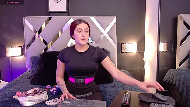 Miia bunny online show from 09-13-25, 09:03