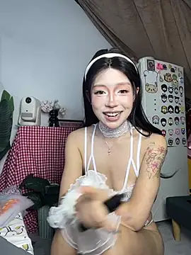 Snapshot of xiao-e-88 chatting on 08-06-26, 09:22 xiao-e-88 online show from 08-06-26, 09:22