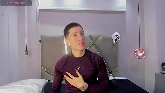 HunterHeat  online show from 10-17-25, 12:08