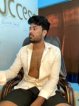 MeekBatgirl online show from 11-16-25, 05:13