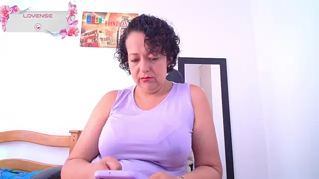 Miss Oriana online show from 09-17-25, 07:37