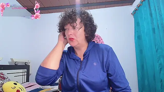 Miss Oriana online show from 10-15-25, 03:56