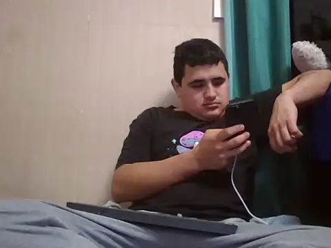 Snapshot of whitsblack chatting on 09-21-25, 10:44 whitsblack online show from 09-21-25, 10:44