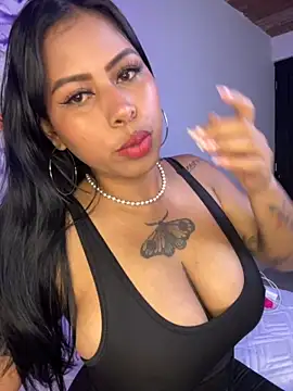 Michluxe 69 online show from 10-20-25, 11:49