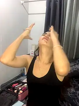 AngelHille online show from 10-24-25, 08:49