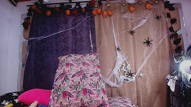 sweegirl69 online show from 10-25-25, 12:02