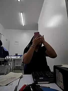 Madisson-04  online show from 10-04-25, 12:25