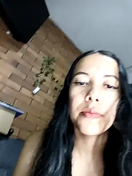 MiaForever1 online show from 04-25-26, 01:52