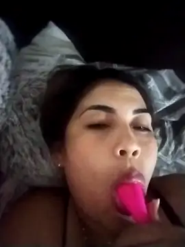 Snapshot of Camila_latina_0 chatting on 03-14-26, 05:02 Camila latina 0 online show from 03-14-26, 05:02