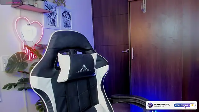 diamond dustt online show from 09-13-25, 09:36