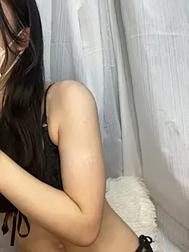 Snapshot of Yuki_chan_2 chatting on 04-13-26, 11:59 Yuki chan 2 online show from 04-13-26, 11:59