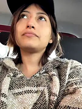 Clavelnegro online show from 12-14-25, 09:41