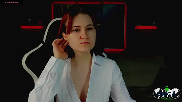 Roxy foxi online show from 10-11-25, 01:05