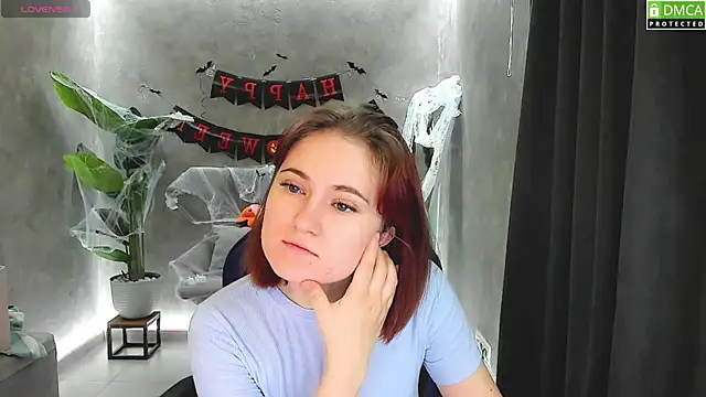 Roxy foxi online show from 10-24-25, 01:03