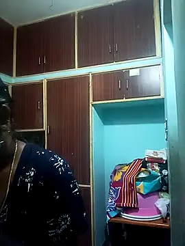 Snapshot of Mee_harini-telugupilla chatting on 09-19-25, 03:19 Mee harini-telugupilla online show from 09-19-25, 03:19