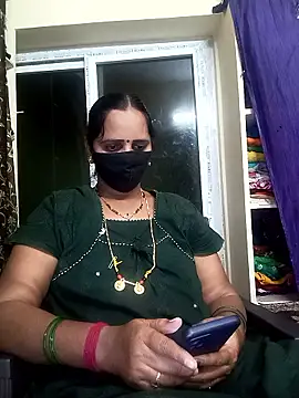 Snapshot of Mee_harini-telugupilla chatting on 01-13-26, 05:07 Mee harini-telugupilla online show from 01-13-26, 05:07