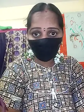 Snapshot of Mee_harini-telugupilla chatting on 01-16-26, 08:07 Mee harini-telugupilla online show from 01-16-26, 08:07