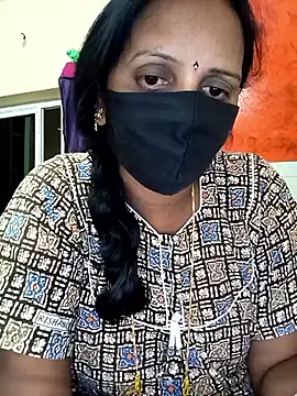 Snapshot of Mee_harini-telugupilla chatting on 02-01-26, 02:15 Mee harini-telugupilla online show from 02-01-26, 02:15